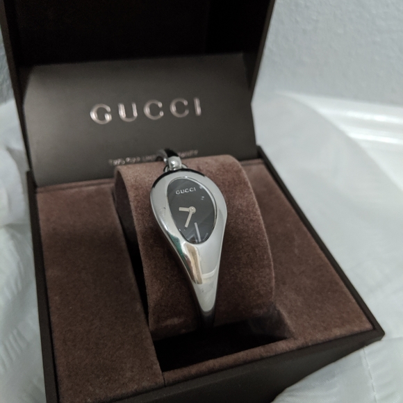 Gucci Horsebit Watch 103 - Picture 1 of 8